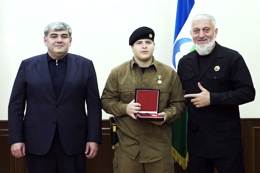 Адаму Кадырову вручили орден «За заслуги перед Кабардино-Балкарской Республикой»