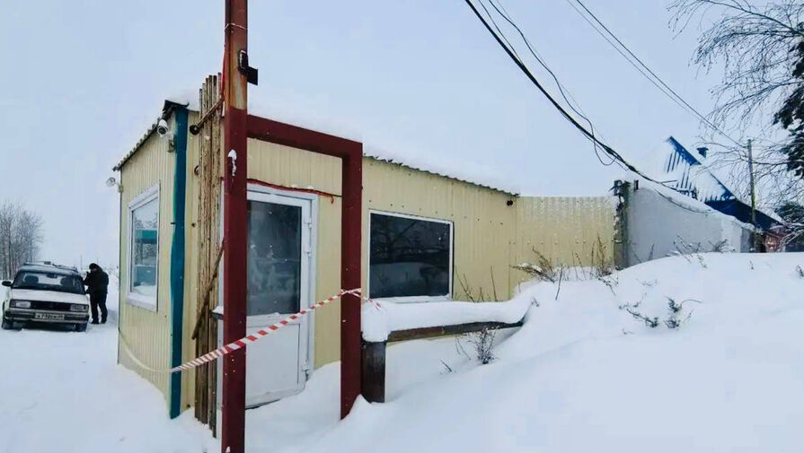 В Сургуте загорелся КПП производственной базы, есть жертвы