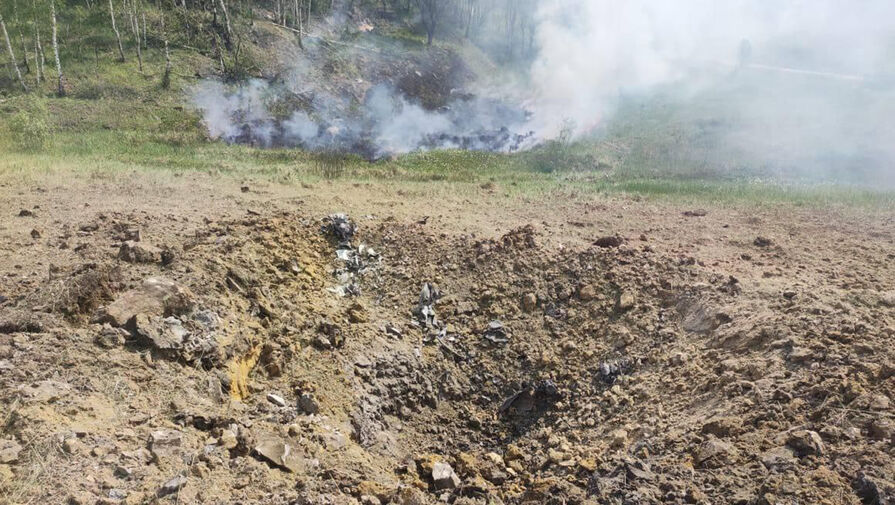 В Калужской области упал неопознанный объект и загорелась трава