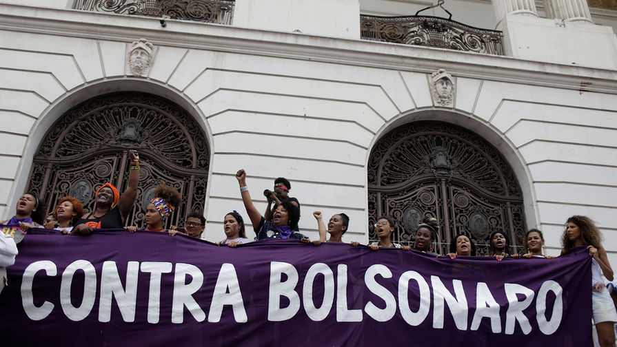 Протесты против кандидатуры Жаира Больсонару в президенты Бразилии