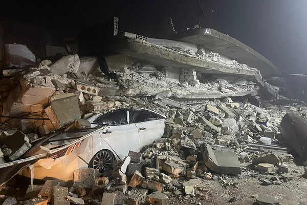 Последствия землетрясения в&nbsp;деревне Азмарин на&nbsp;северо-западе Сирии, в&nbsp;провинции Идлиб, 6&nbsp;февраля 2023&nbsp;года 