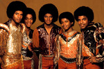 Майкл Джексон (второй справа) с братьями в составе группы The Jackson 5
