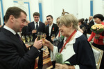 Президент России Дмитрий Медведев и актриса Ольга Аросева в&nbsp;Екатерининском зале Кремля, 2011&nbsp;год
