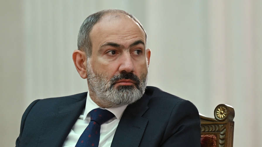 Sputnik Армения: Пашинян прибыл в дом правительства на экстренное совещание