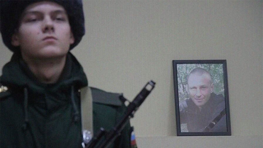 На Урале с почестями похоронили погибшего бойца ЧВК Вагнер, который убил свою мать