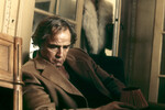 <b>«Последнее танго в Париже» (1972)</b><br><br>
В центре сюжета культовой картины — отношения 45-летнего американца Пола и 20-летней парижанки по имени Жанна, которые познакомились при просмотре сдаваемой в аренду квартиры и начали встречаться там исключительно ради секса. По настоянию Пола они не знают даже имен друг друга.
Эта скандальная работа Бертолуччи получила две номинации на «Оскар» (за лучшую режиссуру и лучшую мужскую роль). Однако у звезд проекта, Марлона Брандо и Марии Шнайдер, воспоминания о съемках остались самые неприятные. Дело в том, что при создании знаменитой сцены, где Пол насилует Жанну, используя сливочное масло, Марию Шнайдер о таком развитии событий не предупредили — чтобы добиться искренней реакции. Как позже признавалась актриса, она действительно почувствовала себя изнасилованной и больше никогда не употребляла в пищу сливочное масло.