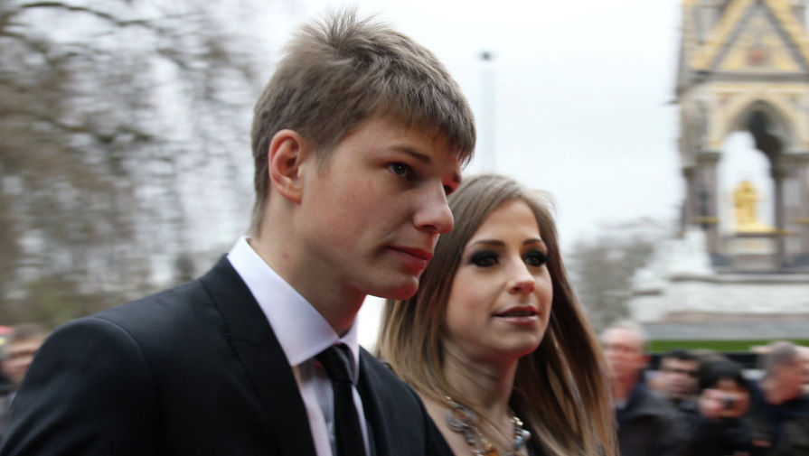 Андрей Аршавин с бывшей женой Юлией Барановской. У пары трое детей