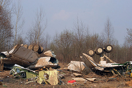 СК РФ устанавливает источник фотографий с телами погибших в авиакатастрофе под Смоленском
