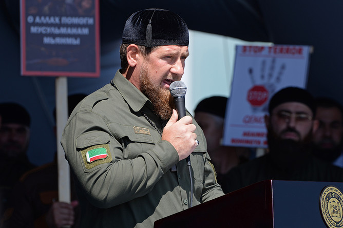 Глава Чечни Рамзан Кадыров во время митинга в поддержку мусульман Мьянмы, 4 сентября 2017 года