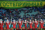 Выступление хора перед началом товарищеского матча между сборными России и Бельгии