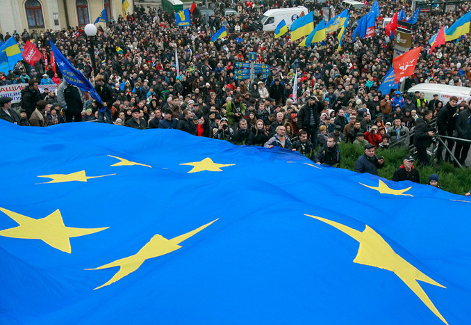 В&nbsp;Киеве в&nbsp;митинге за&nbsp;евроинтеграцию принимают участие более 50&nbsp;тыс. человек