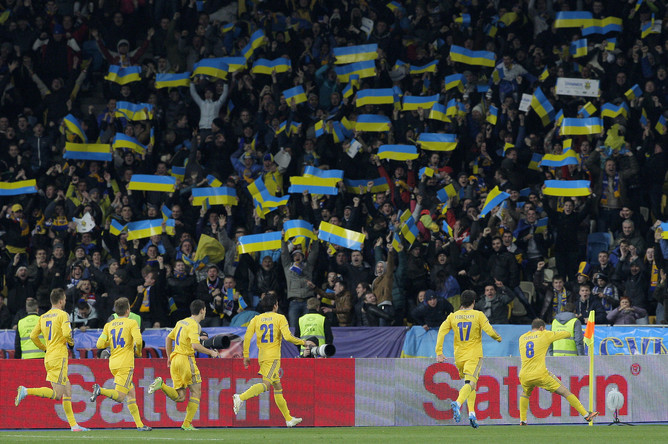 Пока неизвестно, когда игроки сборной Украины вновь смогут сыграть на родной земле