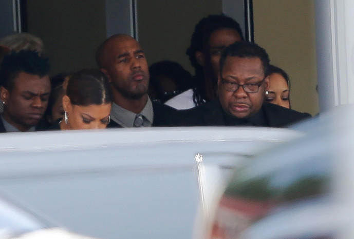 R&B-исполнитель Бобби Браун на&nbsp;похоронах дочери в&nbsp;Атланте