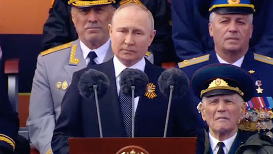 Песков: Путин 9 мая выступит с речью на параде Победы на Красной площади