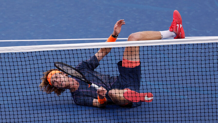 Названа причина поражения Рублева над Медведевым на Итоговом турнире ATP