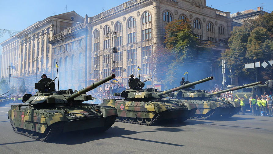 Военный парад в Киеве по случаю Дня независимости Украины, август 2018 года