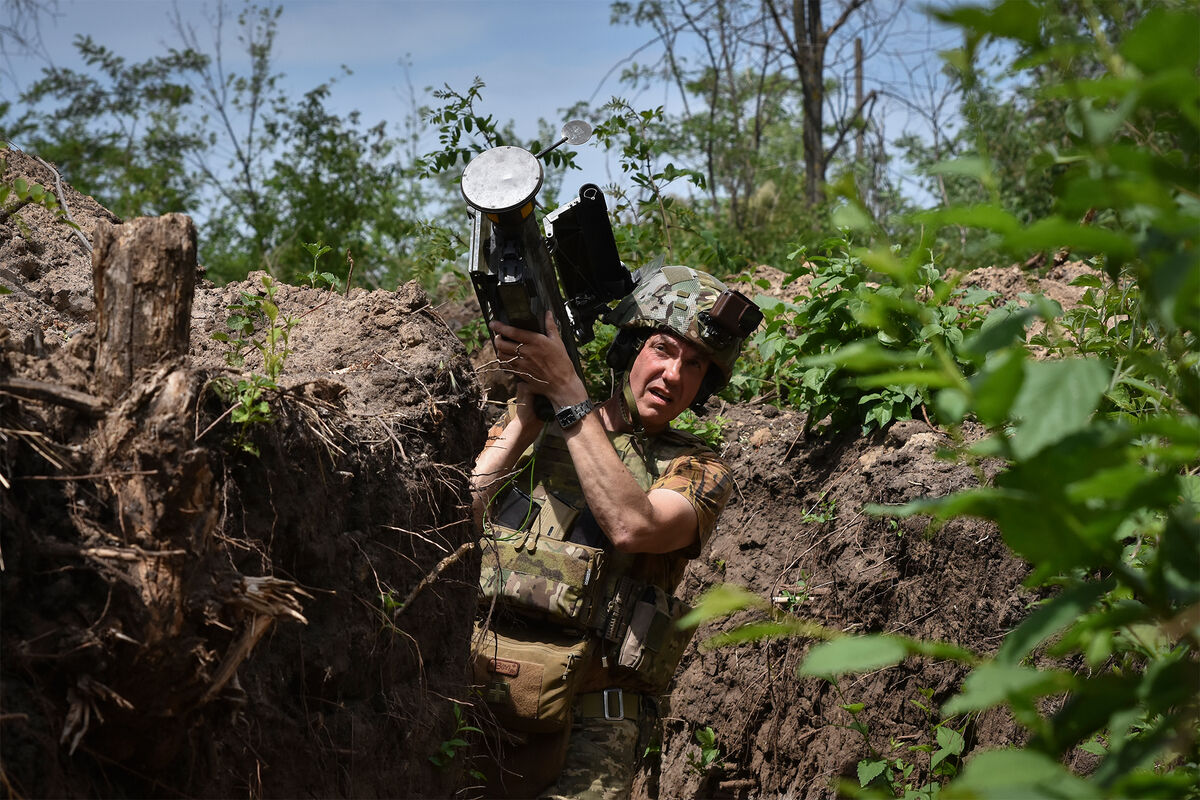 Украинские солдаты пытались атаковать российских военных в Харьковской  области - Газета.Ru | Новости