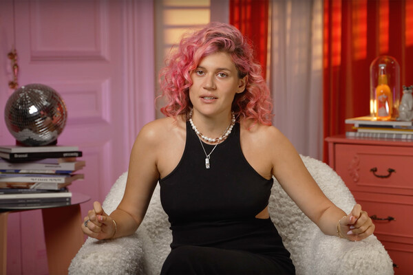 Интернетте өте биік етіктегі порно Веб-камера жыныстық қатынас