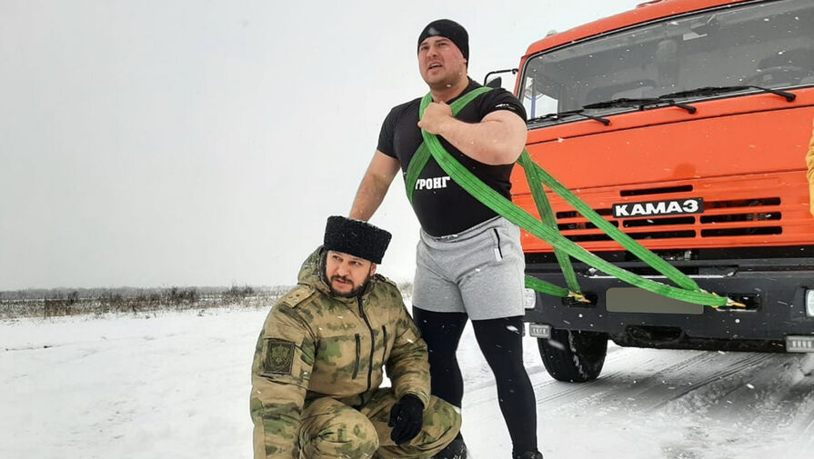 Казак планирует в честь Дня Победы отбуксировать судно весом более 8000 тонн